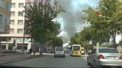 Van Karayollarının Boya Deposunda Yangın Çıktı