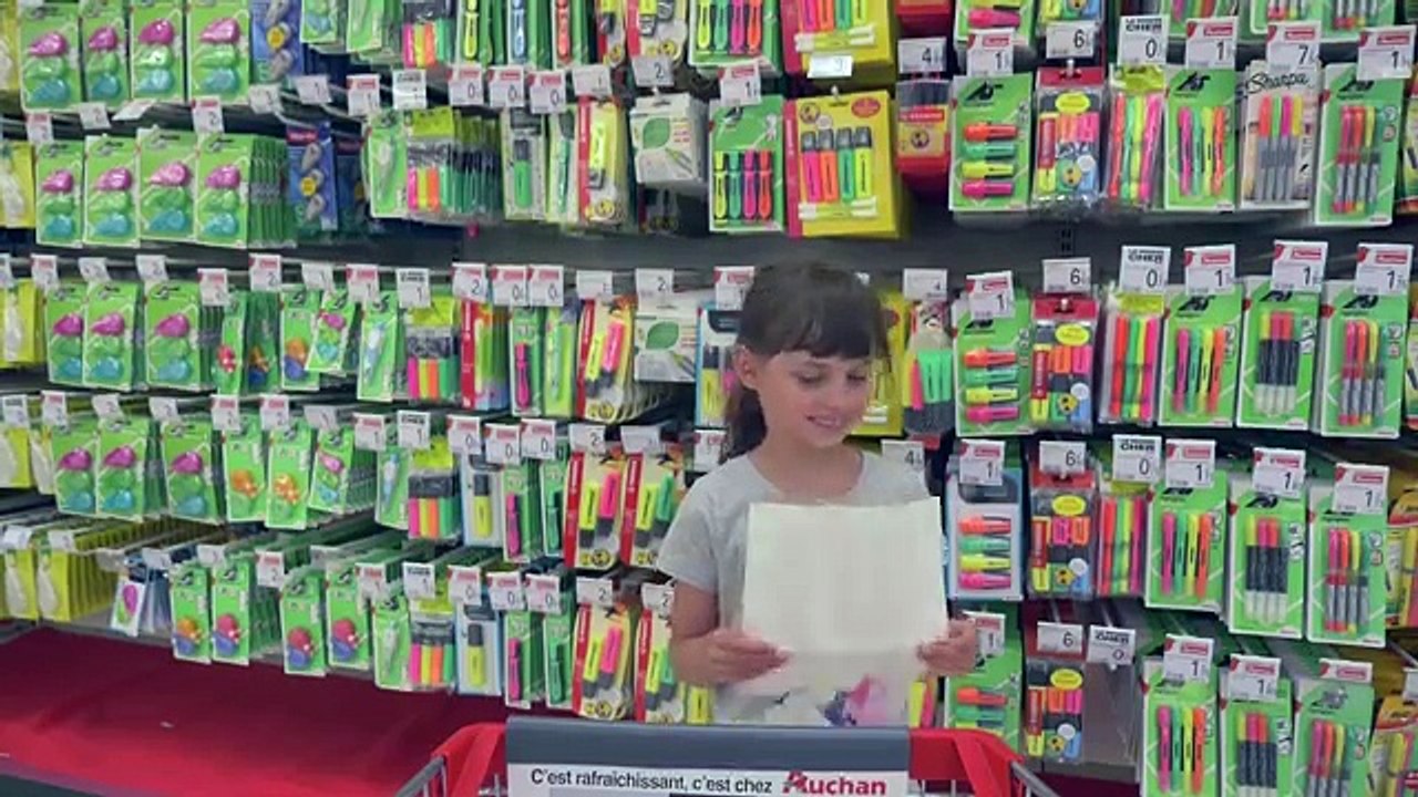 [VLOG] Chasse Aux Fournitures Scolaires 2016 - Studio Bubble Tea school stuff