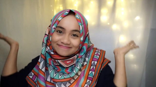 DIY Fairy Lights Background / Backdrop Tutorial . Simple & Affordable