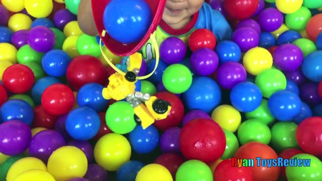 GIANT BALL PITS Surprise Toys Challenge in Bathtub Disney Cars Toys Batman Superman Thomas & Friends