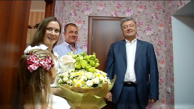 Петр Порошенко: Украина гордится такими воинами, как танкист Евгений Межевикин. Слава украинским защитникам!