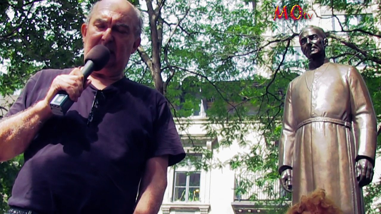 PLACE DU FRÈRE ANDRÉ