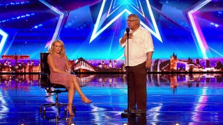 Amanda joins Peter Raj as he serenades her on stage! _ Britain’s Got More Talent 2017-8