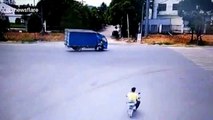 Scooter driver narrowly escapes death after running a red light