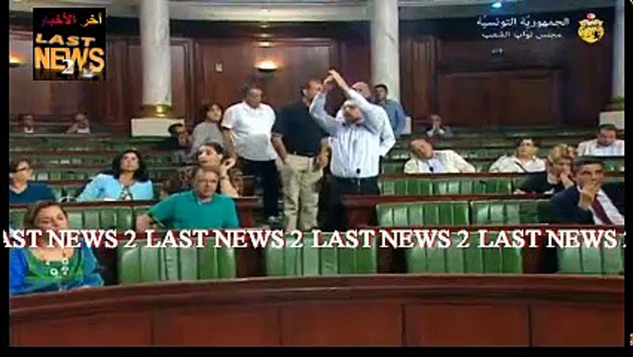 إحتجاجات داخل مجلس النواب على قانون المصالحة