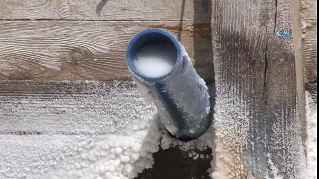 Tuzlu Kaynak Suyu Bir Çok Derde Deva