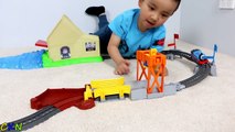 Unboxing Playing Thomas The Train Engine Sky High Bridge Jump Huge Train Track Set Ckn Toys