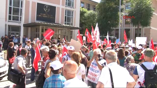 İl Milli Eğitim Müdürlüğü Önünde Atatürksüz Eğitim İstemiyoruz Eylemi