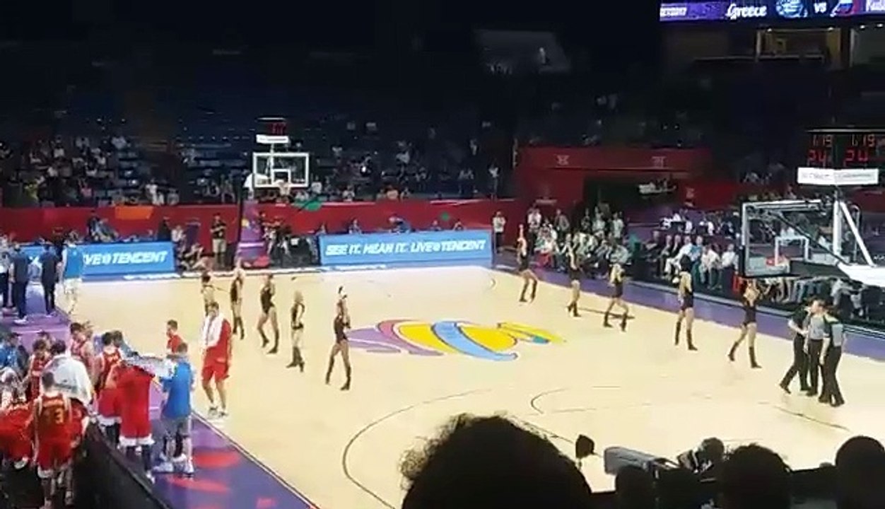 Τσιρλίντερς σε τάιμ-άουτ στο Ελλάδα-Ρωσία