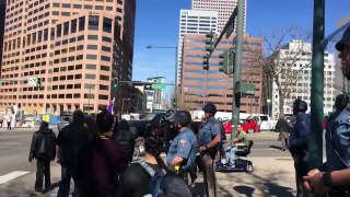 POLICE PROTECTING A TRUMP SUPPORTER FROM CRAZY PROTESTERS