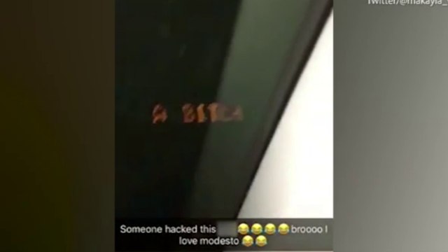 États-Unis : les panneaux routiers insultent Donald Trump ! (Vidéo)