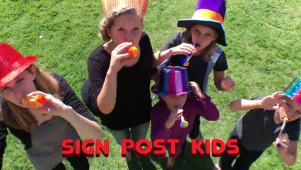 Learn English Colors! Rainbow Snow Shapes with Sign Post Kids!