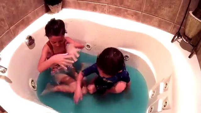 Kids Gelli Baff Bath Fun in The Swimming Pool - Girls Slime Water