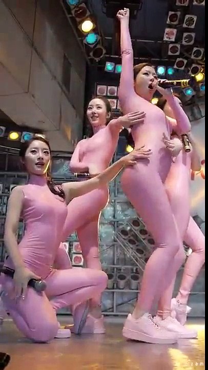 [직캠 레전드] 타이즈 입고 쩍벌♥ 식스밤(SixBomb) 소아(SOA) Step to me / SEXY KPOP FANCAM