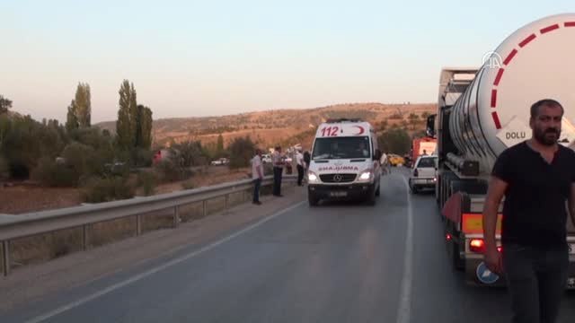 Çubuk'ta Otomobil ile Kamyon Çarpıştı: 1 Ölü, 1 Yaralı