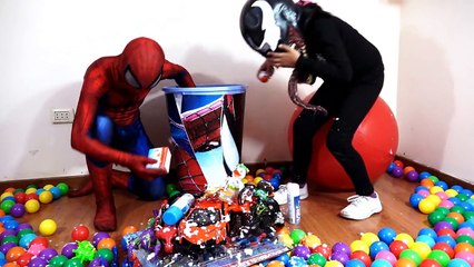 GIANT Ball Surprise Cup Spiderman Venom Cars Rhino Armor Superhero Toys Kid Playing Video