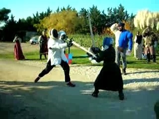 Assault epee longue combat medieval