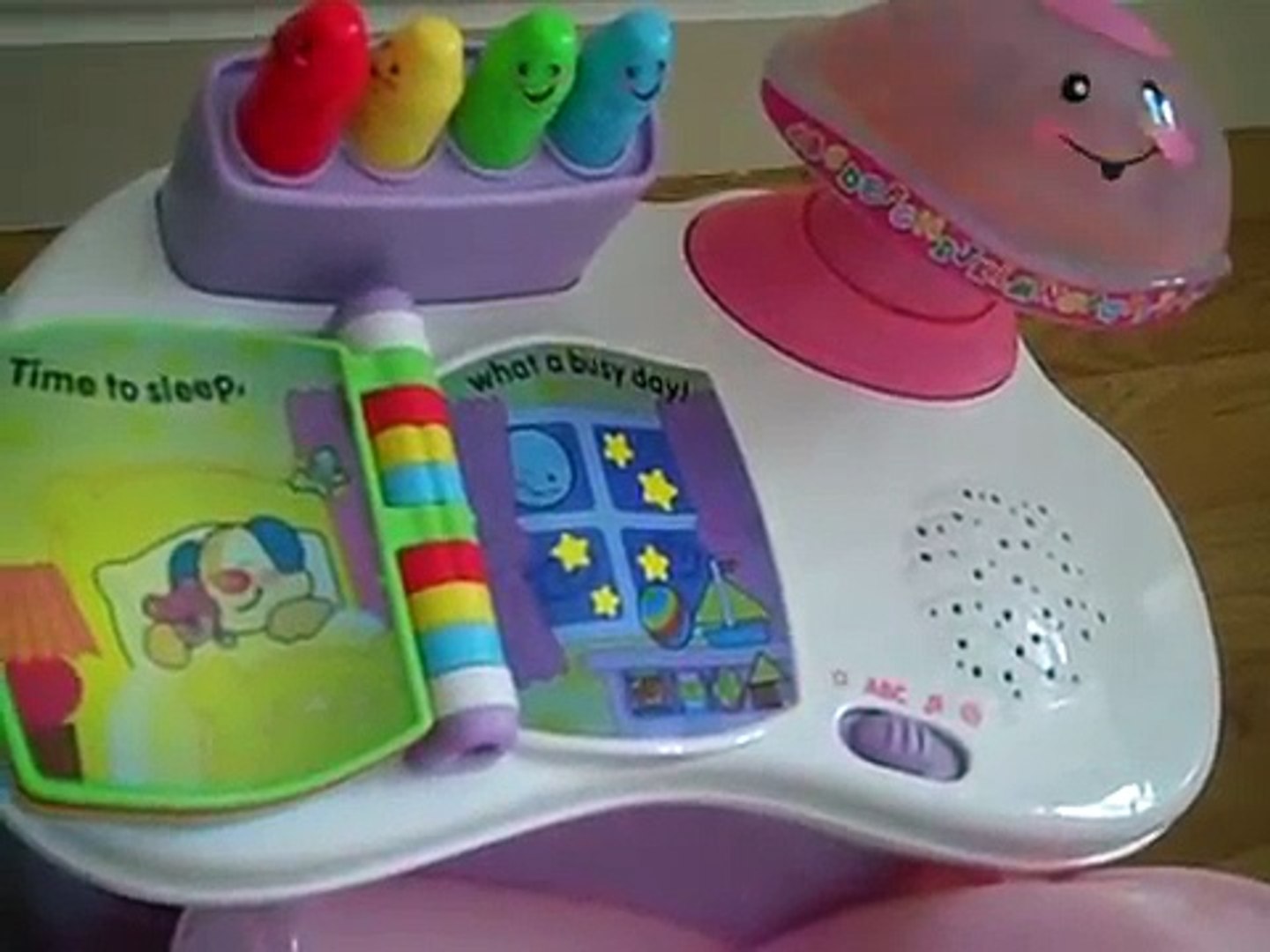 Laugh & Learn Musical Activity Chair - Pink Fisher price - Vídeo Dailymotion