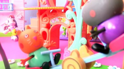 Peppa Pig new new toys in english, Suzy, Candy and Danny playing with MLP on Playground
