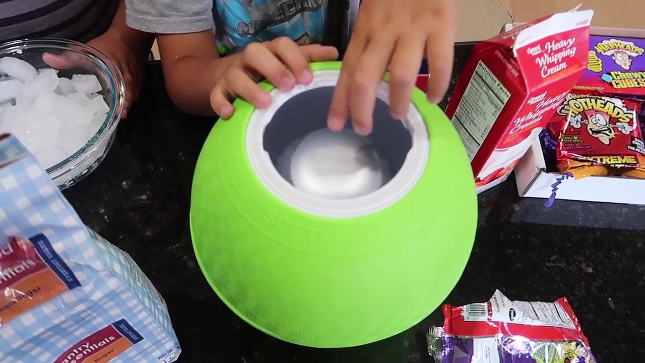 Extreme SOUREST ICE CREAM CHALLENGE! *Warheads Sour Candy* (Dangerous)