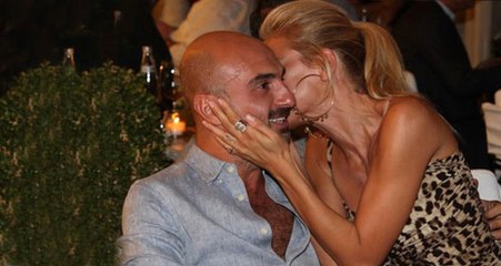 Burcu Esmersoy, Sevgilisini Öpücüklere Boğdu