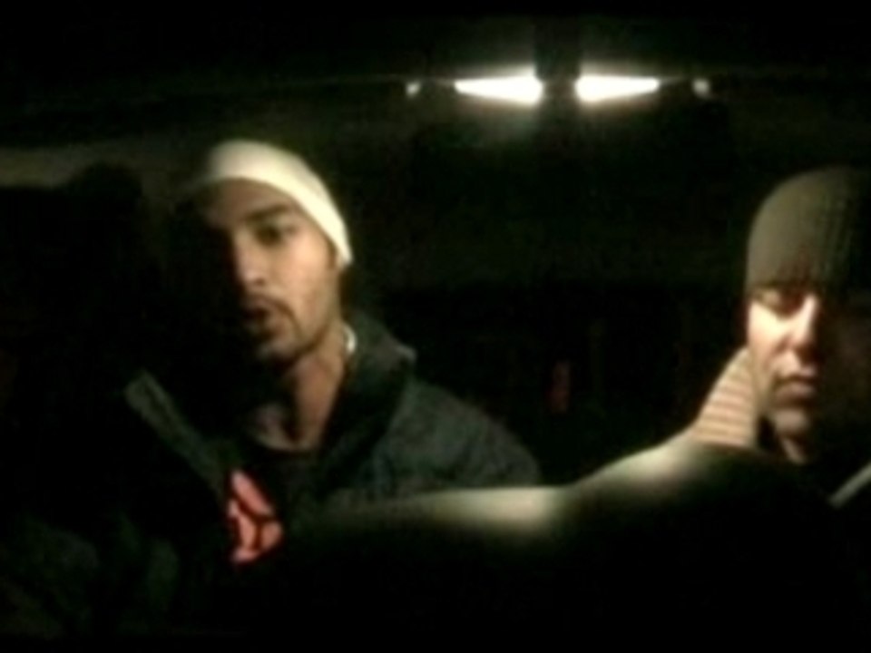 Clip  CARRE D'AS  " attentat aux mic "