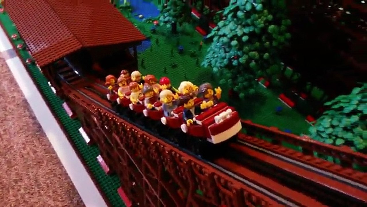 Un Rollercoaster LEGO absolument génial