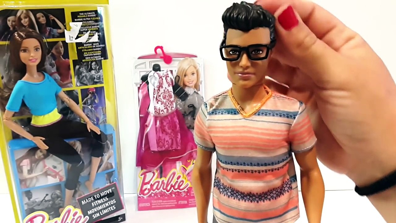 Barbie Fitness & Ken Ryan Fashionistas + Mini Sobre sorpresa de Barbie + Vestido DeLuxe