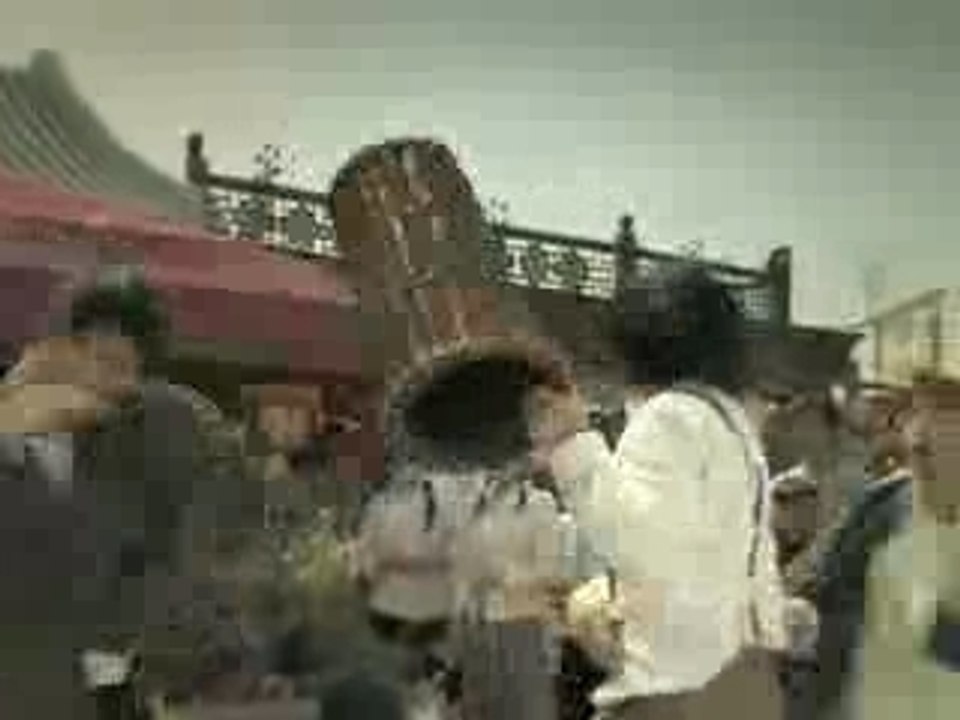 Jackie Chan & Ueto Aya CM Oronamin