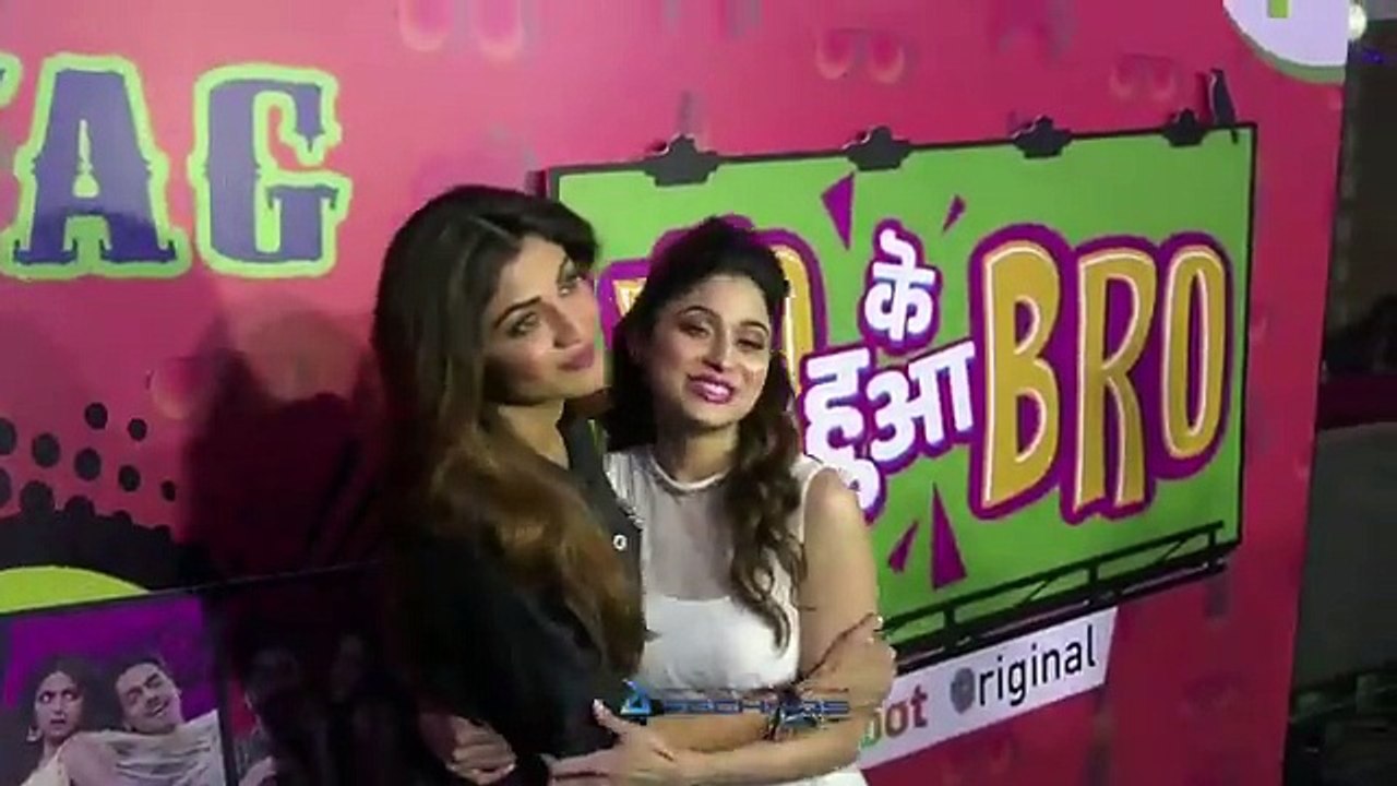 Rekha Bipasha Basu Shilpa Shetty Farah Khan Shamita Shetty At The Premiere Of  Yo Ke Hua Bro