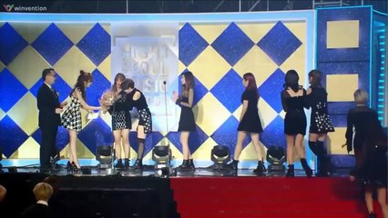 【TWICE】毎回お決まりの３ヶ国語挨拶！ジヒョ→韓国語/ツウィ→中国語/サナミサモ日本語/ちょこっとナヨンがスピーチしてた！！
