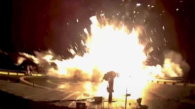 Fail : Elon Musk compile les crashs les plus spectaculaires de ses fusées