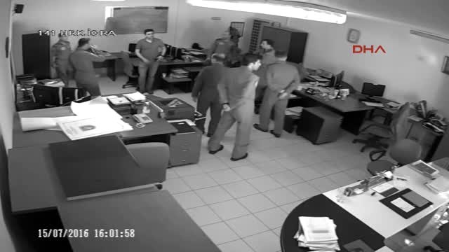 Genelkurmay Başkanlığı Üzerinde Uçuş Yapan Pilot, Savunma Yaptı