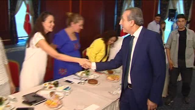 AK Parti Genel Başkan Yardımcısı Mehdi Eker: (Hdp'li Aysel Tuğluk'un Annesinin Cenazesi) Cenazeye...