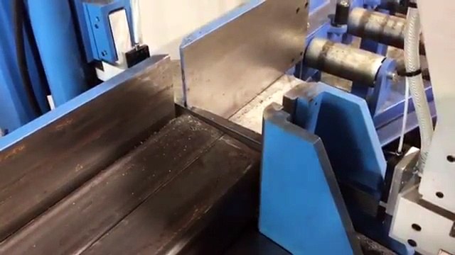 Parkanson Band Saw goes 'Near Dry'