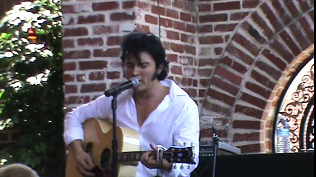 Ben Portsmouth sings 'My Way' Elvis Week 2017