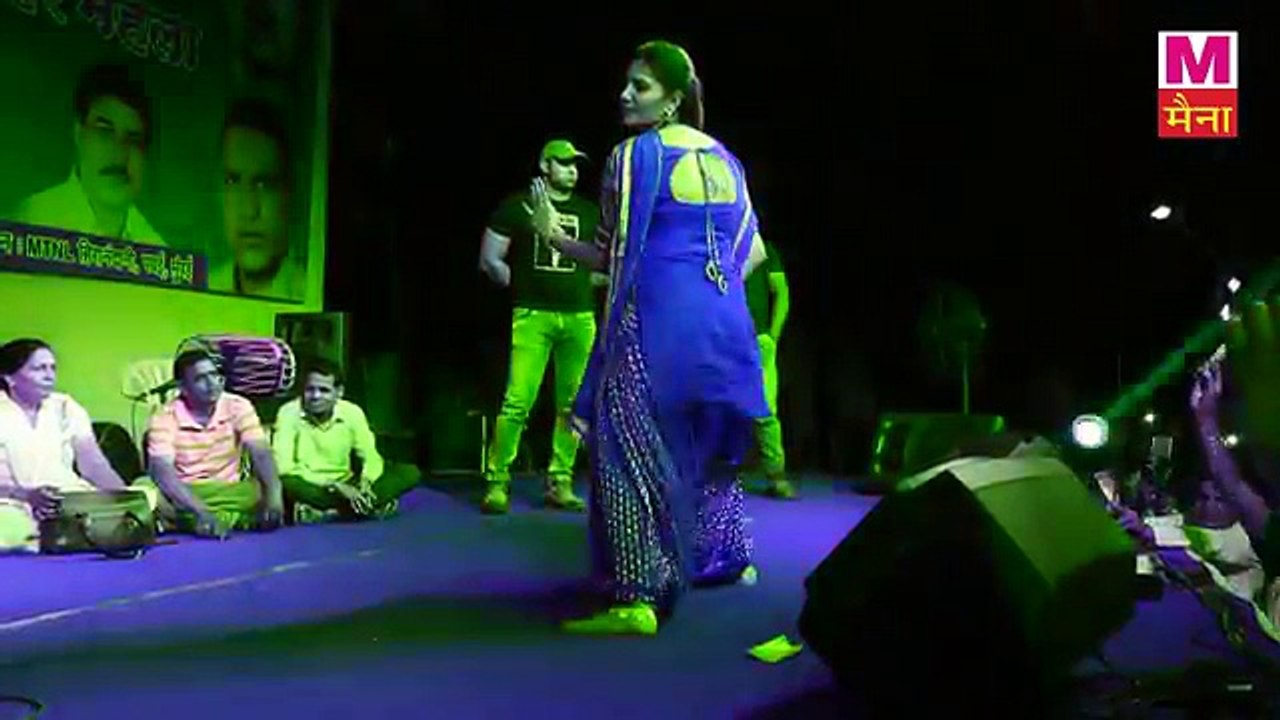 Whats up Sapna || सपना का चुन्नी में देसी डांस आपने आज तक नहीं देखा होगा | हिला न दिया तो कहना 2017