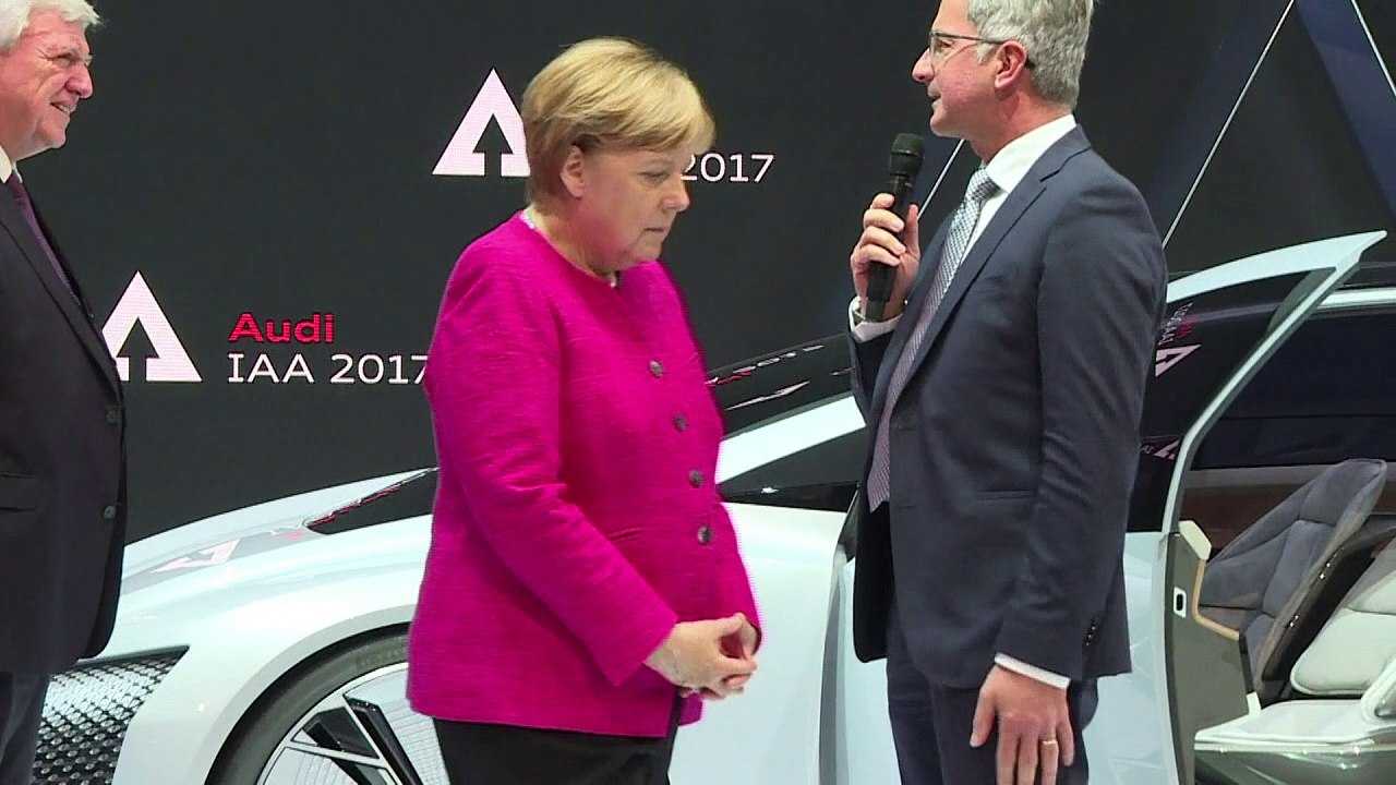 Merkel kritisiert exzesse in der autobranche