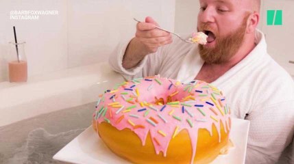 Fermez les yeux, ce donut pèse...4,5 kilos