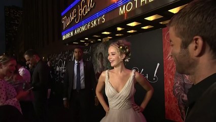 Cute moment: Jennifer Lawrence & Darren Aronofsky