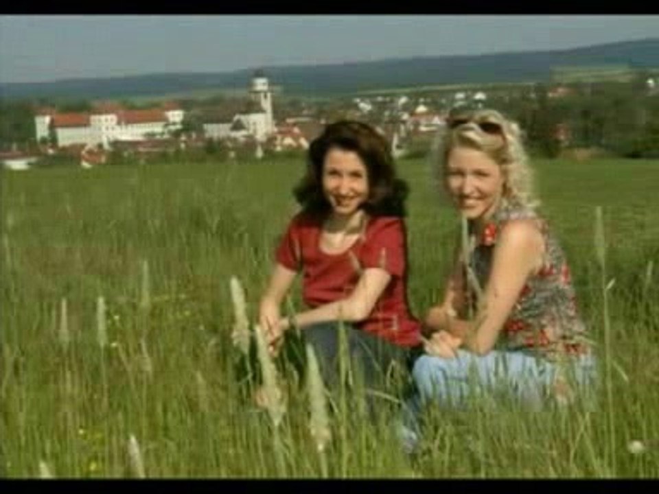 Geschwister Hofmann - Das Geheimnis der Sterne___SLIDE - whit close captions