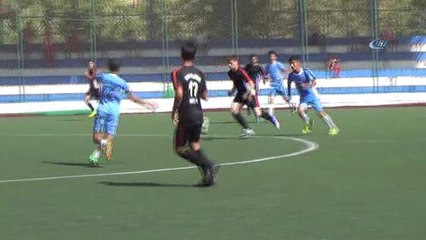 Suriyeli Çocuklar Futbol Turnuvasında Buluştu