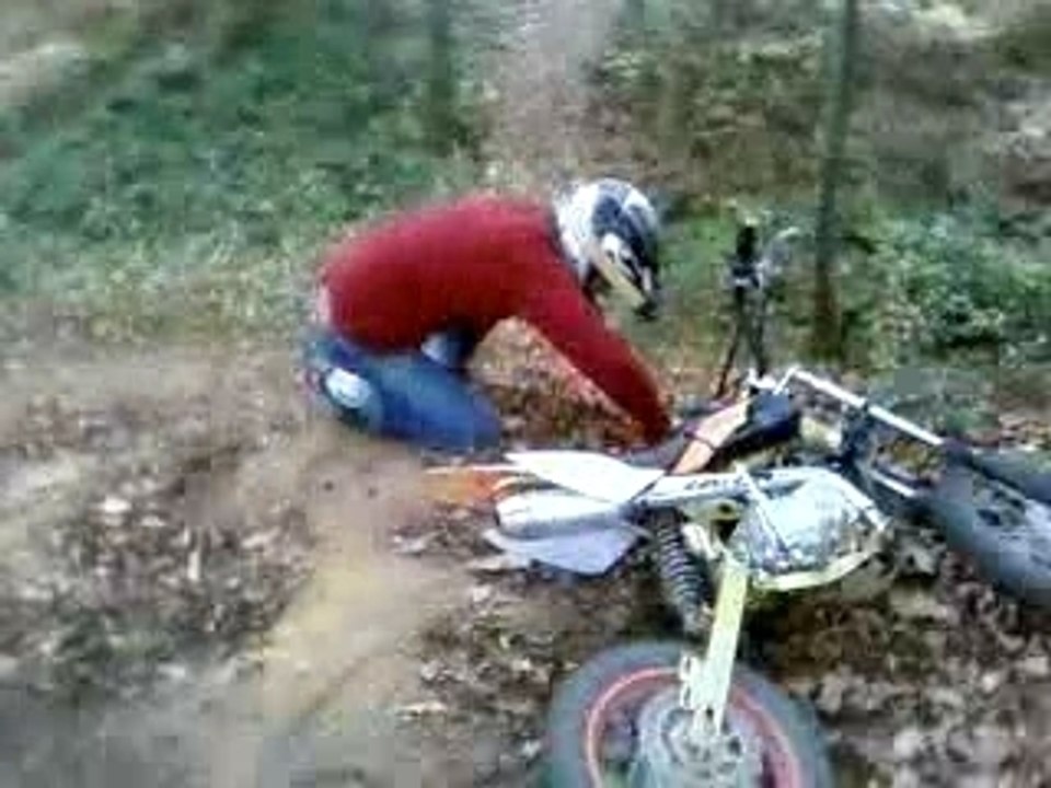 dirt crash bertrand 2