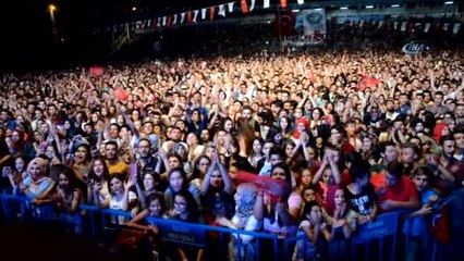 Manisa'da Hande Yener Coşkusu