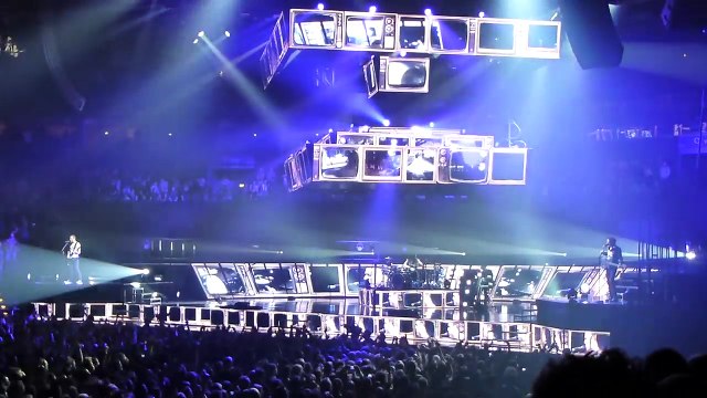 Muse - Stockholm Syndrome - Live at the O2 Arena Hamburg Germany 12/15/2012