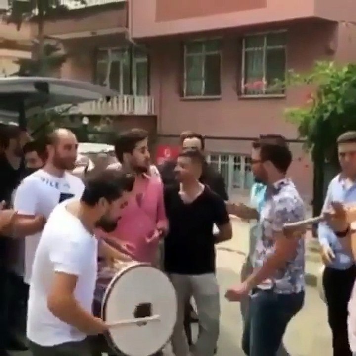 Aleyna Tilki -Sen Olsan Bari Davul Ve Zurna Cover