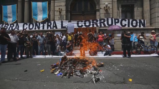 Guatemaltecos exigen al congreso dar marcha atrás en reformas penales