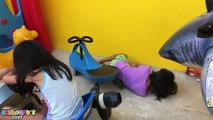 BABY SHARK Attack in BATHTUB - Kids playtime battle with shark toys children Skyheart