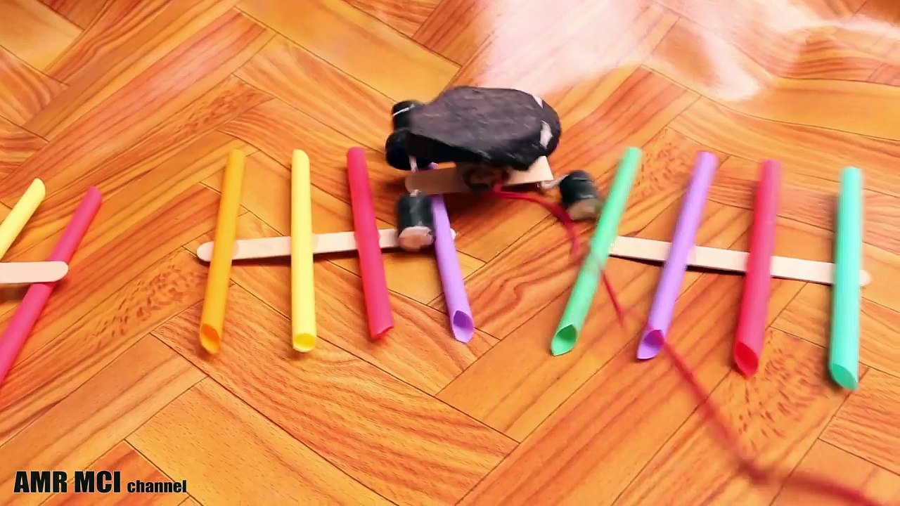 How To Make A Simple Walking Frog Robot That Walks Over Obstacles