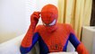 Batalla carnicería épico gracioso en en niño vida película hombre araña superhéroe superhéroes Vs real